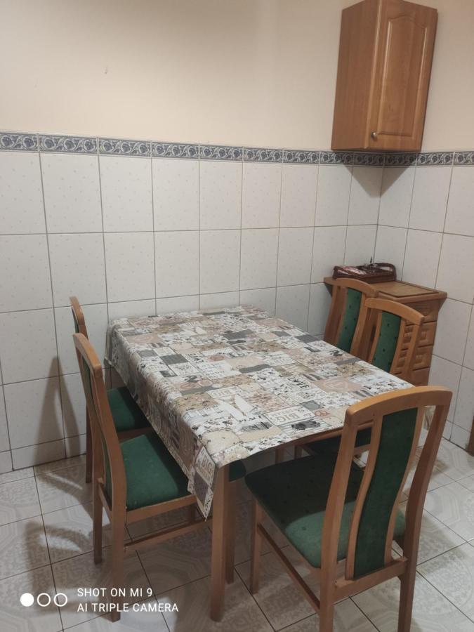 Apartments Domovik ,Kirilla I Mefodiya, 5 Mukatsjeve Eksteriør bilde