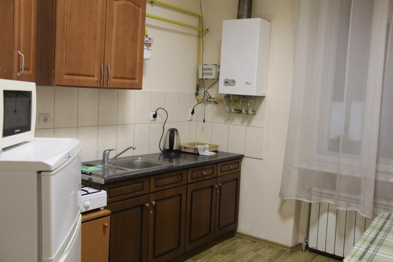 Apartments Domovik ,Kirilla I Mefodiya, 5 Mukatsjeve Eksteriør bilde